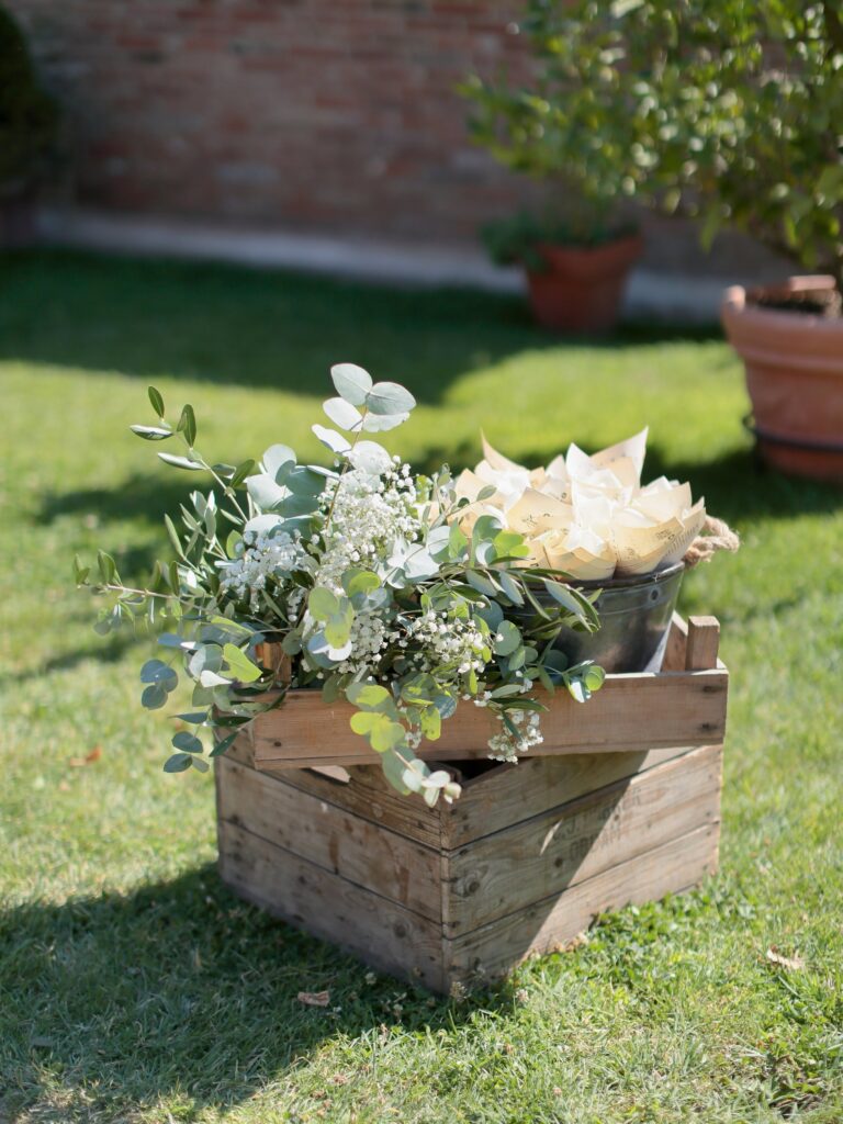 wedding confetti box